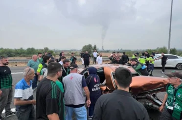 Otoyolda aracın hurdaya döndüğü kazada acı haber: Karı koca hastanede vefat etti 