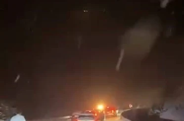 Oylat Kaplıcaları’nda 20 araç yolda mahsur kaldı 