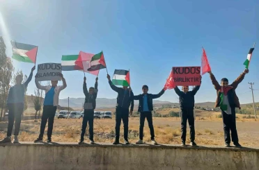 Özalp’te Filistin’e destek etkinliği 