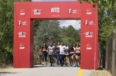 Özgür Özel, CHP 102’nci Yıl Koşusu’na katıldı 