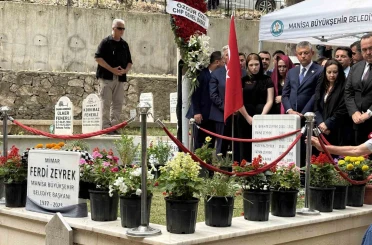 Özgür Özel ve Mansur Yavaş’tan Ferdi Zeyrek’e vefa ziyareti 
