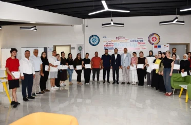 PACE Projesi kursiyerleri sertifikalarını aldı 