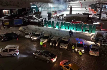 Palandöken Kayak Merkezi’nde jandarma ve polis ekipleri yoğun güvenlik önlemi aldı 