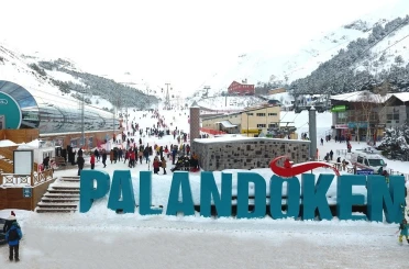 Palandöken’de kar kalınlığı 2 metreyi aştı 