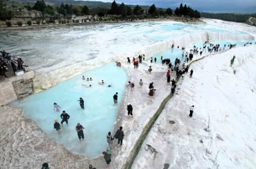 Pamukkale 2026’yı dolu dolu karşılıyor 