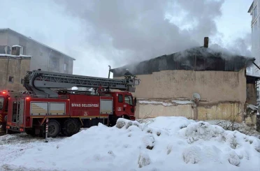 Paniğe neden olan yangın büyümeden söndürüldü 