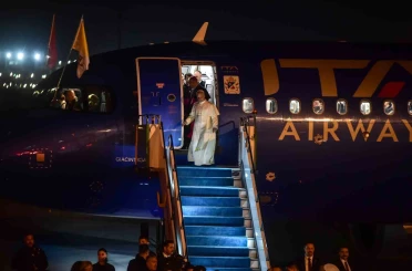 Papa 14. Leo İstanbul’a geldi 