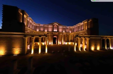 Paranın ilk basıldığı Sardes Antik Kenti artık gece de parlıyor 