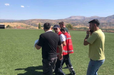 Parmağı kopan vatandaş için ambulans helikopter havalandı 