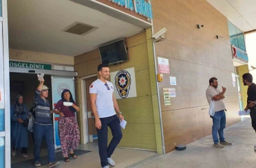 Parmaklarını salça makinesine kaptırdı 