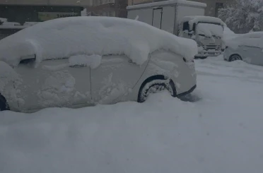 Patnos’ta baharı beklerken 40 santimetre kar yağdı 