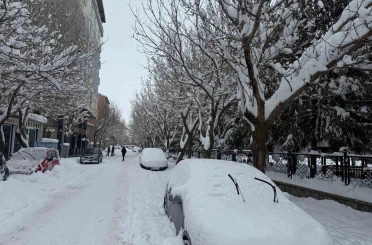 Patnos’ta kar ve dondurucu soğuk hayatı olumsuz etkiliyor 