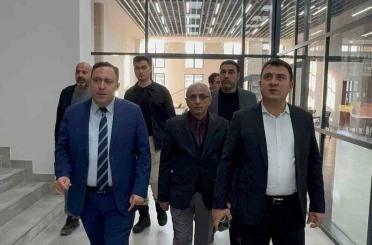 Patnos’ta modern halk kütüphanesi açılışa hazırlanıyor 