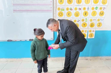 Patnos’ta öğretmenlerden örnek dayanışma 