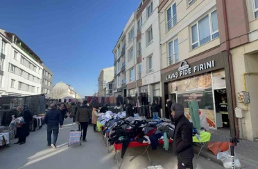 Pazar engelini aşamayan itfaiye, yangına ulaşmakta güçlük çekti 