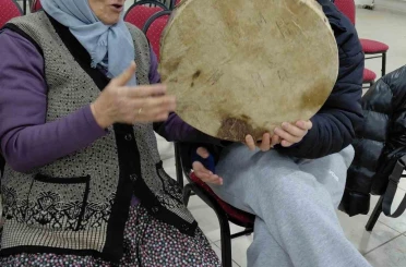 Pazarlar’da halk oyunları kursunda seslendirilen yöresel ezgiler 