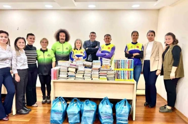 "Pedalla Kitap Götürüyoruz" kampanyasına destek 