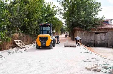 Pelitözü Mahallesinin sokakları kilit parke oluyor
