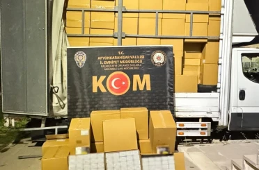 Polis 3 milyon 350 bin adet sahte bandrollü makaron ele geçirdi 