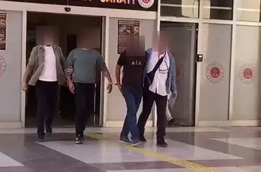 Polis ekiplerinin durdurduğu araçtan uyuşturucu çıktı
