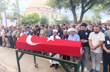 Polis Memuru Selmani Uçar memleketi Kozan’da son yolculuğuna uğurlandı