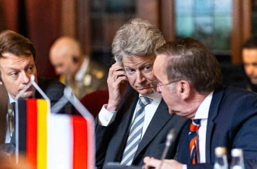 Polonyalı Bakan Kosiniak-Kamysz: "Savaş teknikleri şekilde değişiyor, uygun şekilde tepki vermeliyiz" 