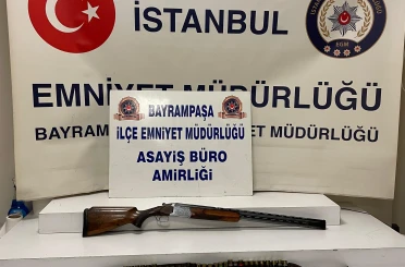 Pompalı tüfekle çevreye ateş eden şahıs, 1'i polis 4 kişiyi yaraladı