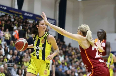 Pota ve filedeki derbilerde Fenerbahçe’den çifte zafer 