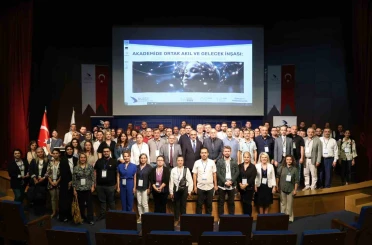 Prof. Dr. Koç "Yalnızca bilgi aktarmakla kalmamalı, öğrenmeyi de sevdirmeliyiz" 