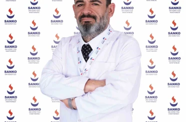 Prof. Dr. Yıldırım: "Memede hissedilen her kitle, kanser olmasa da değerlendirilmelidir" 