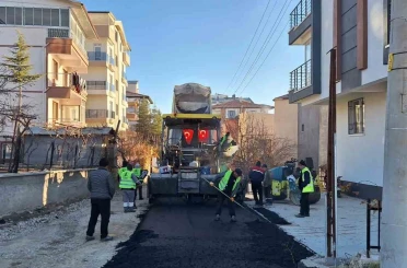 Pursaklar Belediyesi konforlu yollar için çalışmalara hız kesmeden devam ediyor 