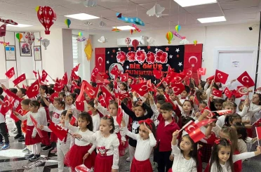 Pursaklar’ın Nezaket Okullarında Cumhuriyet Bayramı coşkusu 