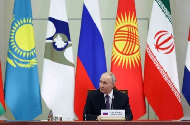 Putin: "Avrasya Ekonomik Birliği, çok kutuplu dünyanın bağımsız ve kendine yeten merkezlerinden biri olarak konumlandı" 