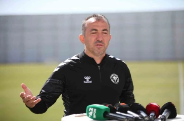 Recep Uçar: "Kiminle oynarsak oynayalım kurguladığımız oyunu yansıtmaya çalışıyoruz" 