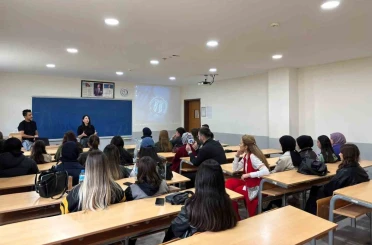 Reklamcılıkta analitik düşünmenin önemi SUBÜ’de konuşuldu 