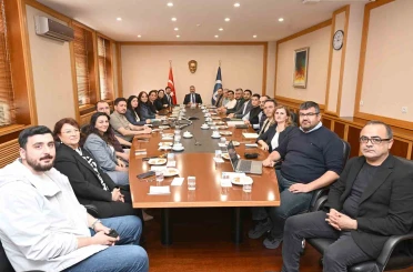 Rektör Adıgüzel’in katılımıyla "AUPRESS Dergi Editörleri Değerlendirme Toplantısı" yapıldı 