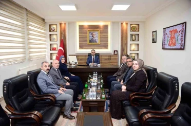 Rektör Kibar Sarıgöl’de temaslarda bulundu 