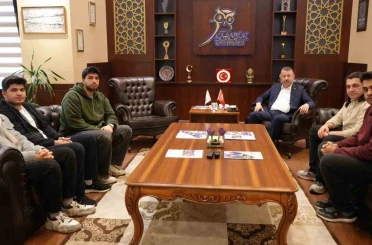 Rektör Kırışık Evrenos takımı ile bir araya geldi 