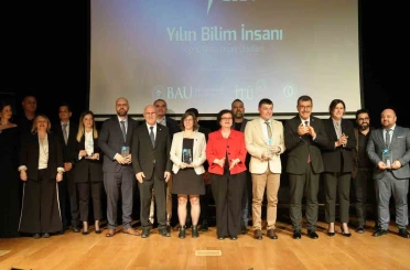 Rektör Savaş, 2024 Genç Bilim İnsanı Ödülleri programına katıldı 