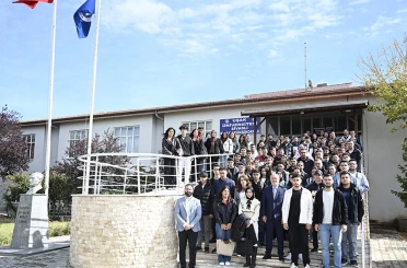 Rektör Savaş, Karahallı ve Sivaslı MYO’yu ziyaret etti 