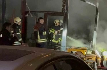 Restoranda çıkan yangın korkuttu 