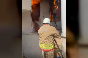 Reyhanlı’da müstakil ev alevlere teslim oldu 