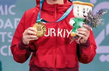 Riyad’dan Kayseri’ye 1 altın, 1 bronz geldi 