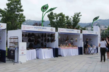 Rize’de ‘Yaşayan Miras Şöleni’ başladı 