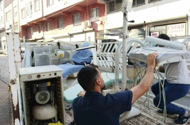Ruhsatsız 2 diş merkezi mühürlendi 