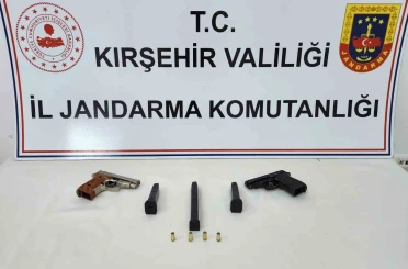 Ruhsatsız silah taşıyan şahıslar denetime takıldı 