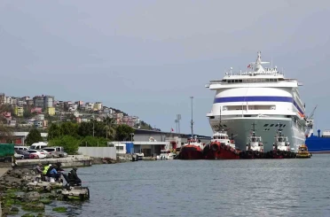 Rus turistler aylar sonra kruvaziyer ile Samsun’da 