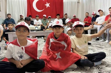 Sabah namazında buluştular, Dünya Kupası heyecanını camide yaşadılar 
