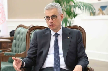 Sağlık Bakanı Memişoğlu, Sigarayı Bırakma Günü’nde Doğa ve sigarayı bıraktırdığı dedesiyle bir araya geldi 