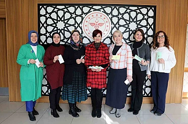 Sağlık çalışanlarına mektuplu kanser tarama hatırlatması 